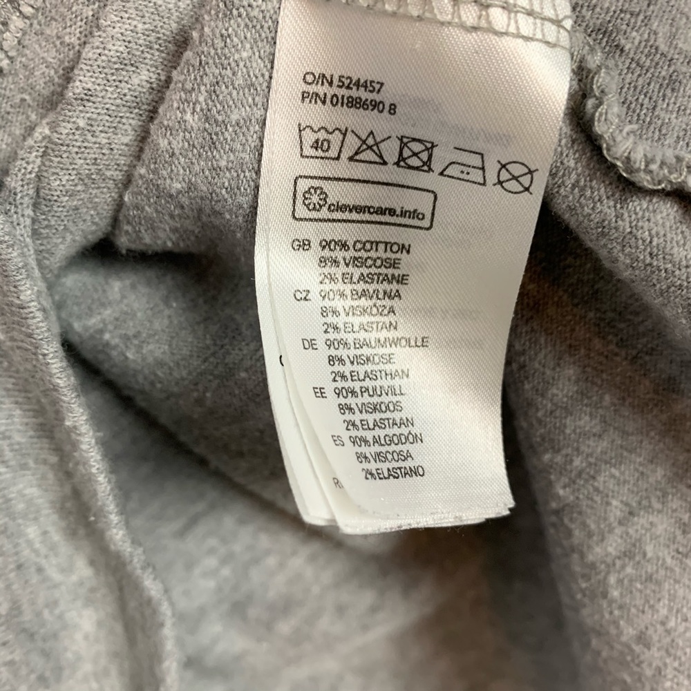 Divided by H&M Skull Sweatshirt small - Picture 3 of 3